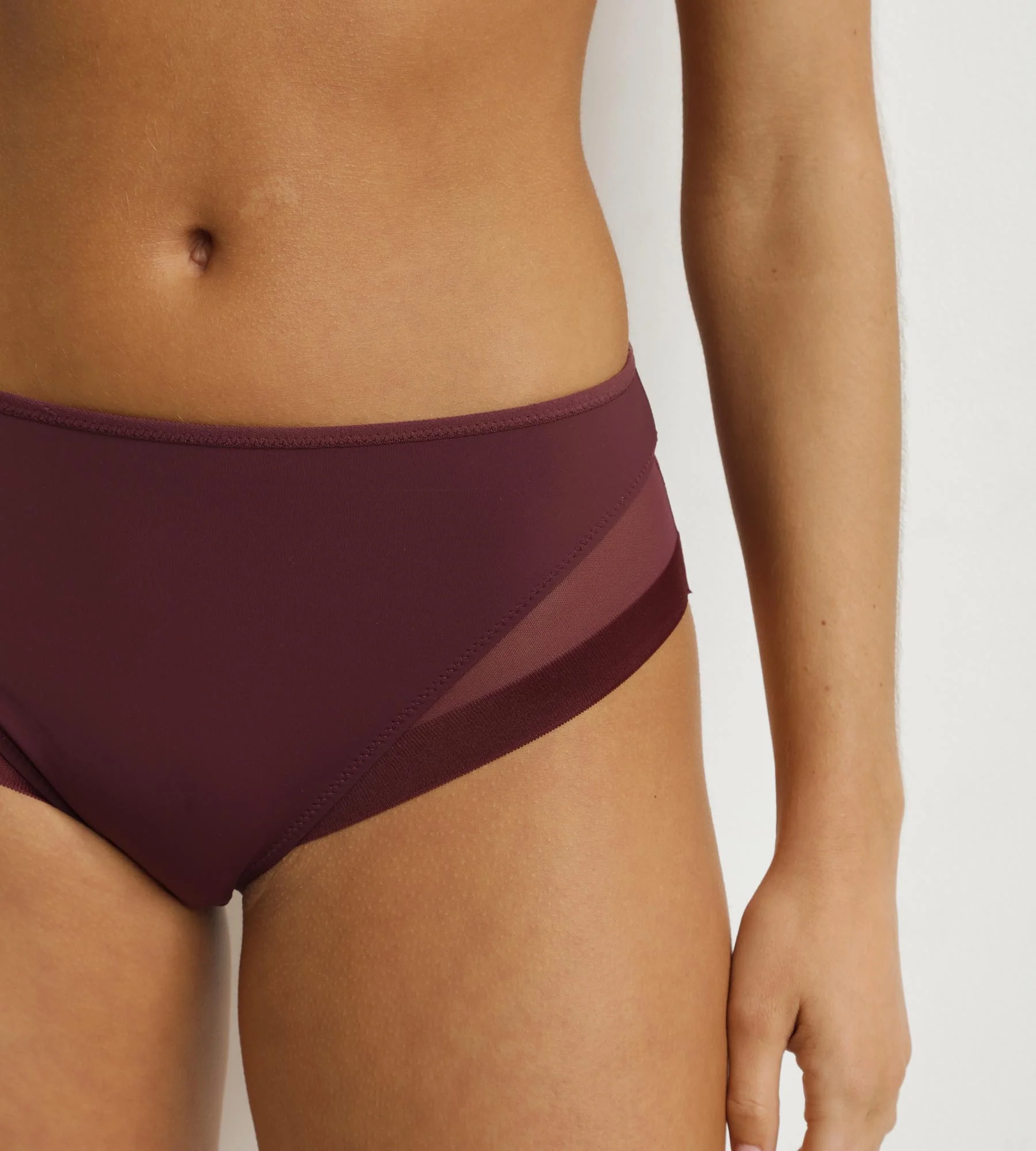 Braga de mujer semitransparente Fig Dim Generous - Imagen 6