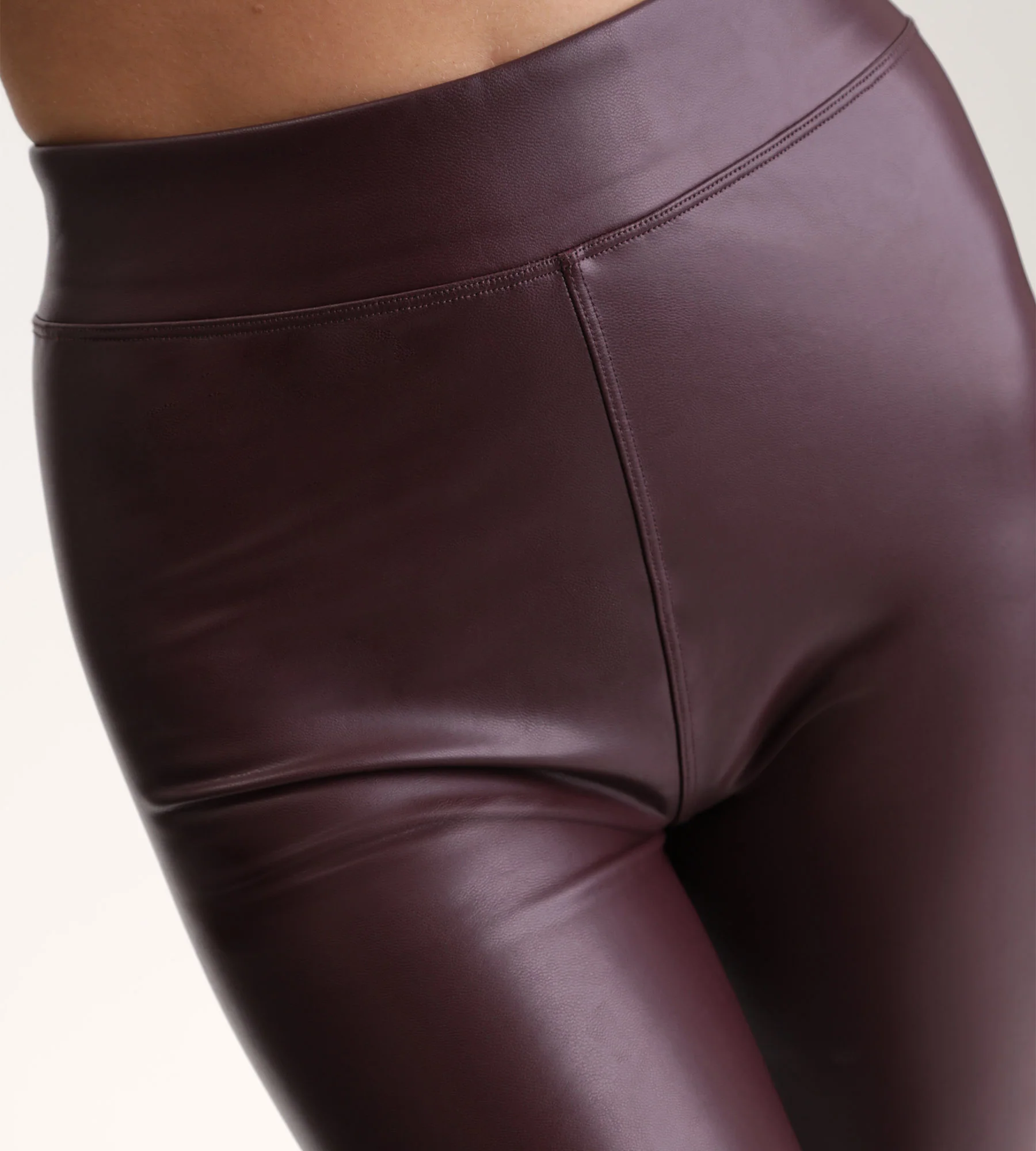 Leggings de mujer efecto piel Burdeos Relax & Go - Imagen 3