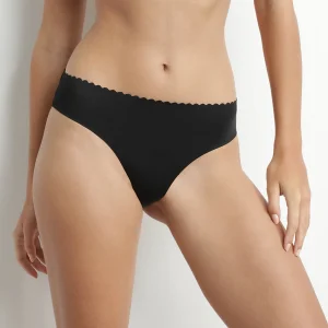 Tanga negro de microfibra y tul Dim Body Touch Cheeky