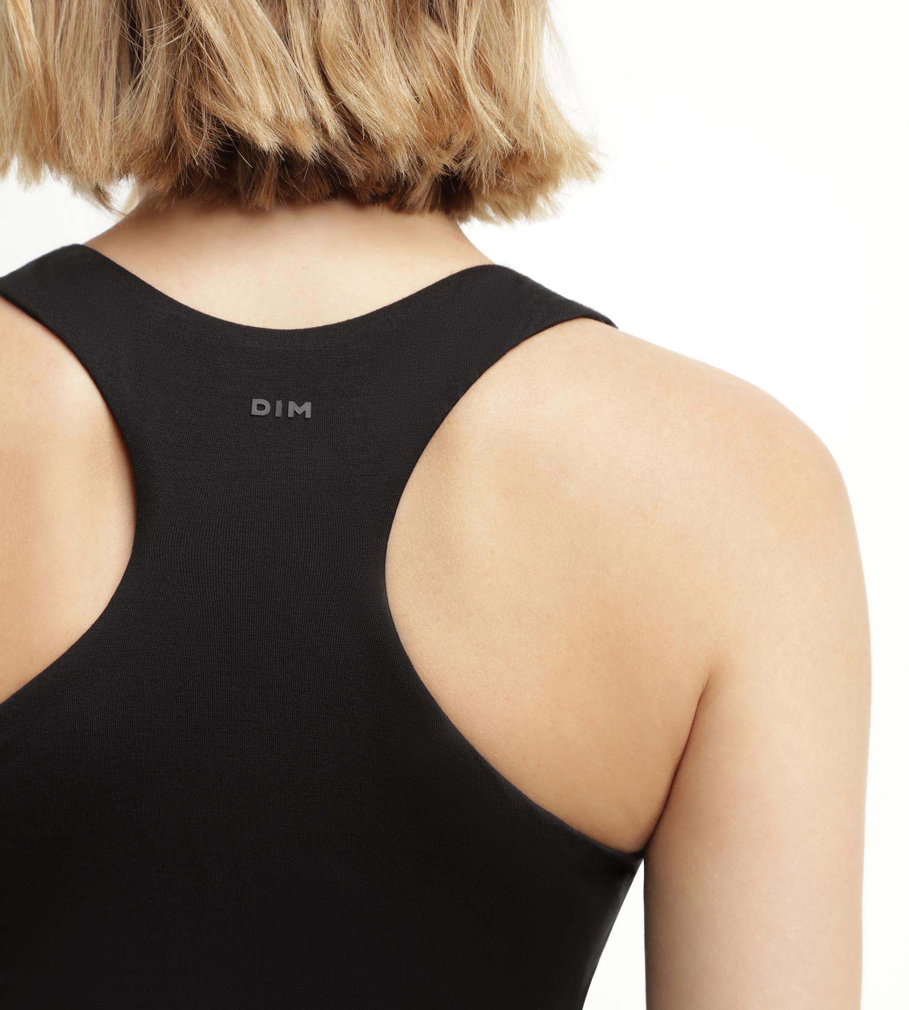 Crop top de mujer en viscosa negra con bralette Dim Move - Imagen 6