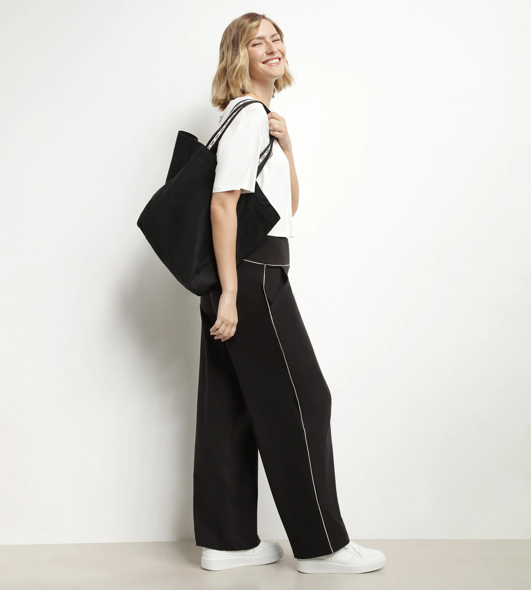 Bolso de lona de algodón negro Dim Move - Imagen 2