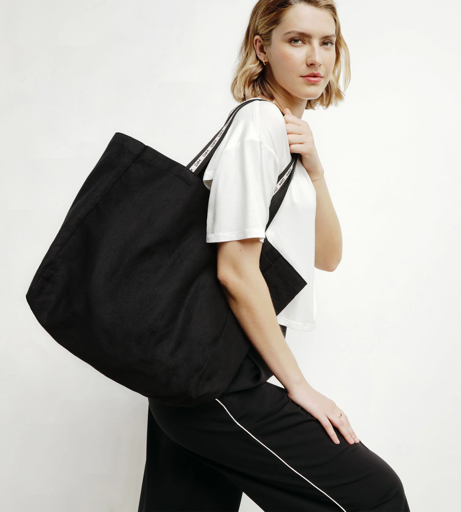 Bolso de lona de algodón negro Dim Move - Imagen 4