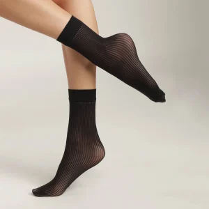 Calcetines tobilleros de gasa acanalada semiopaca para mujer Estilo Dim Negro
