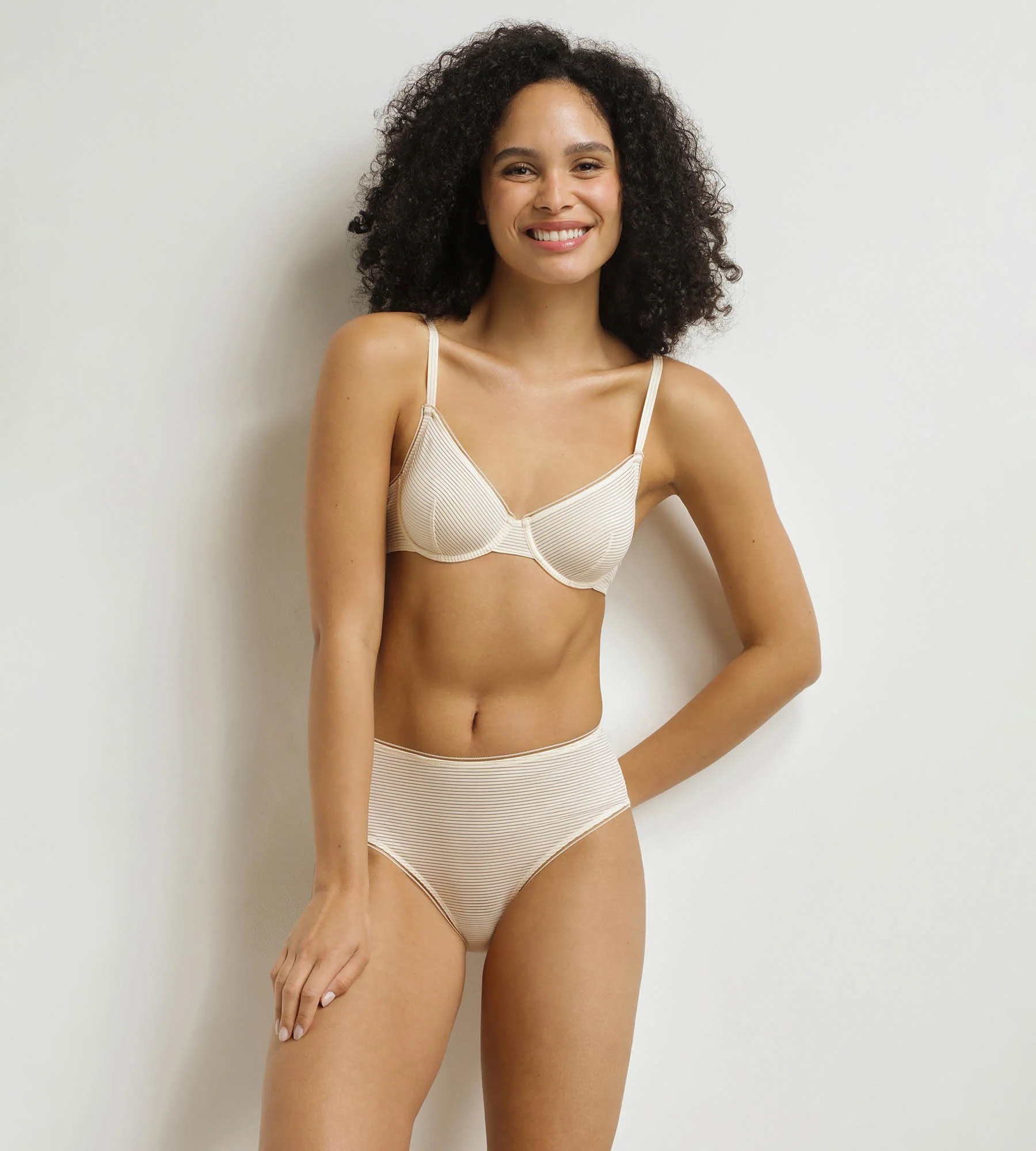 Braga de mujer de cintura alta con rayas beige Dim x Inès de La Fressange - Imagen 3