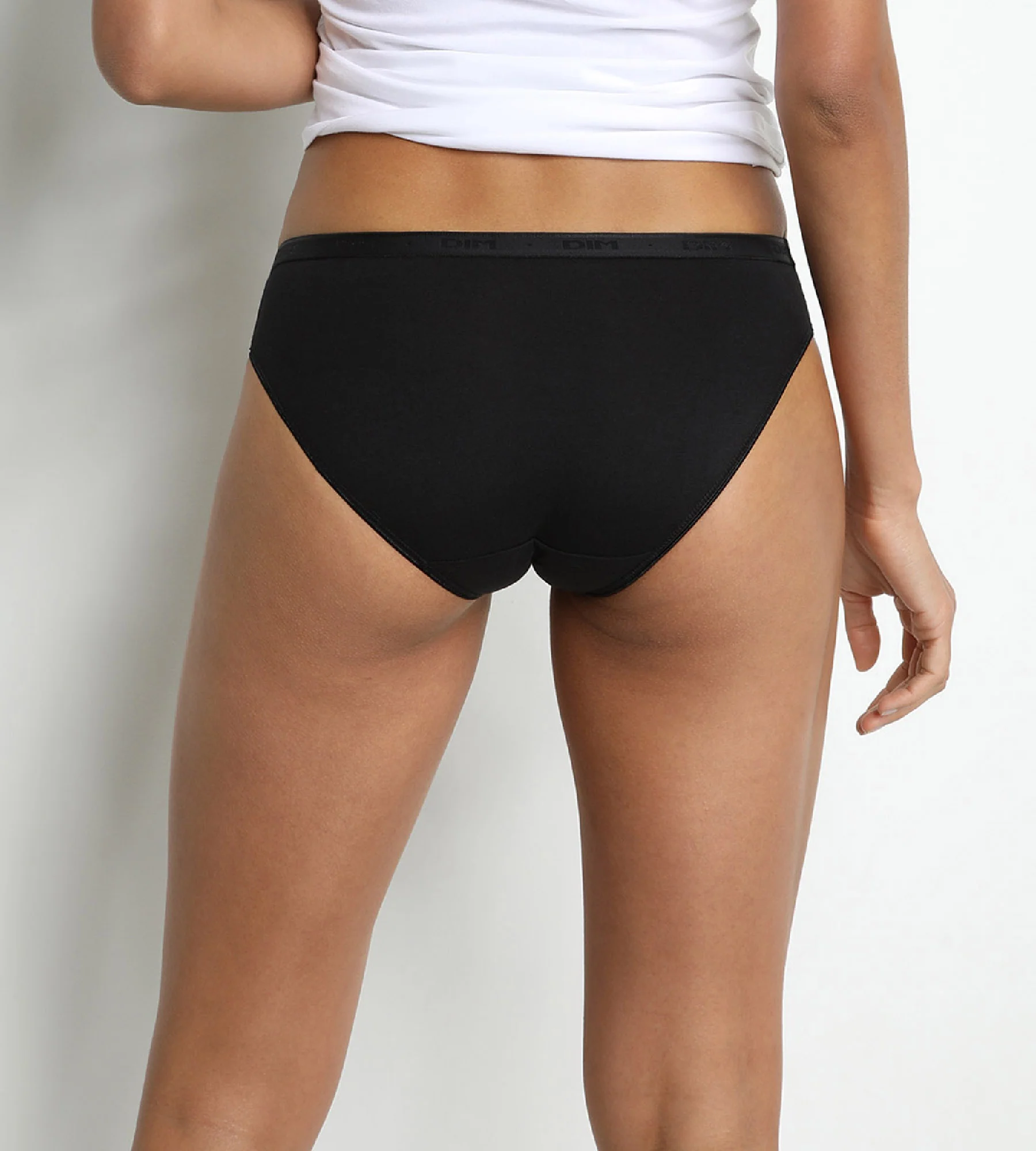 Pack de 2 bragas de talle medio en negro y blanco de algodón ecológico - Imagen 2